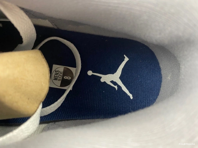 CT8532-140 3 Midnight Navy Air Jordan 1211